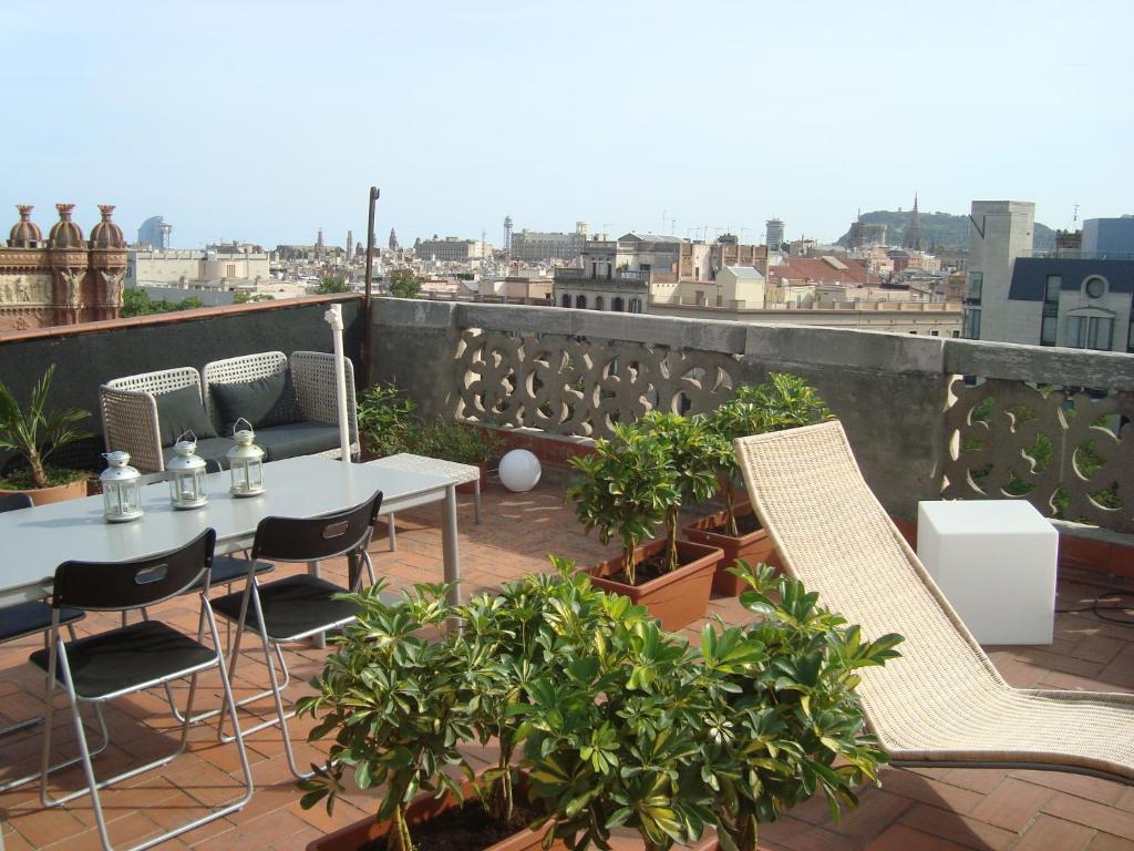 My Space Barcelona Pool City Center Экстерьер фото