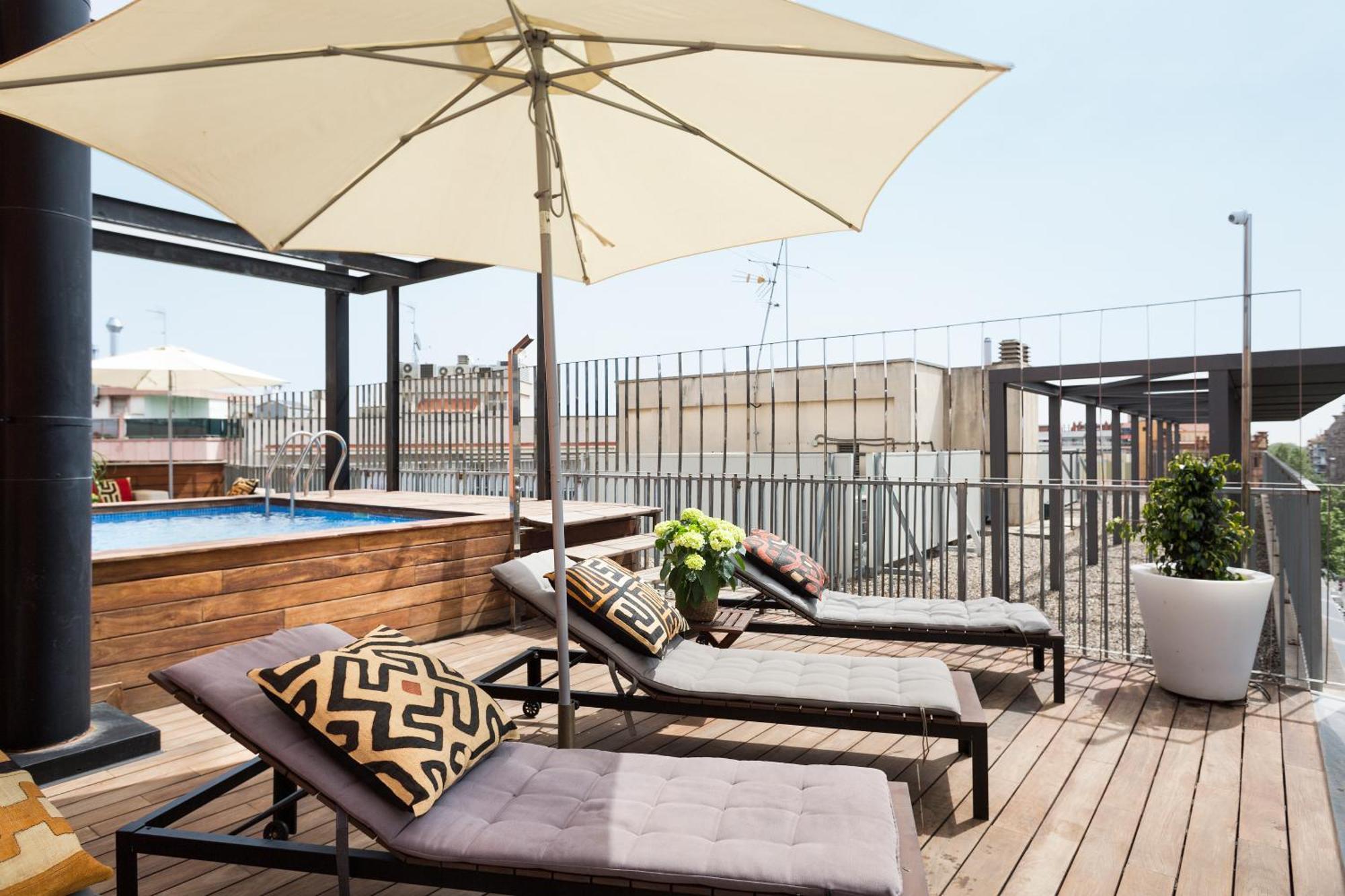 My Space Barcelona Pool City Center Экстерьер фото
